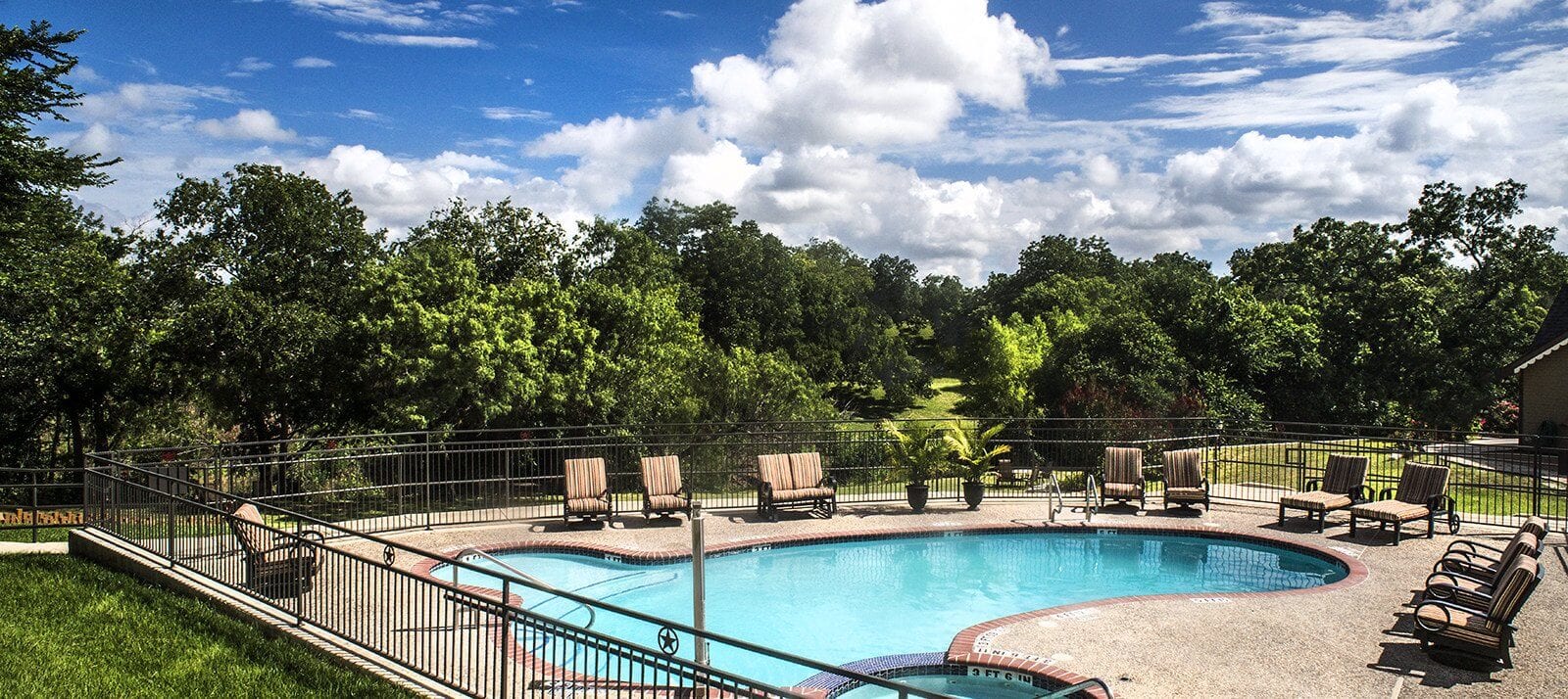 Lodging In Fredericksburg TX 10 Reasons To Visit Texas Hill County   Pool 3 